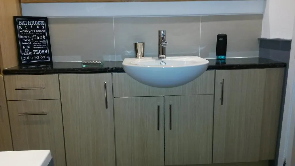 Shore View Apartment Edinburgh
